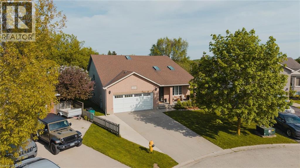 6 Berdux Place, Wellesley, Ontario  N0B 2T0 - Photo 2 - 40833401