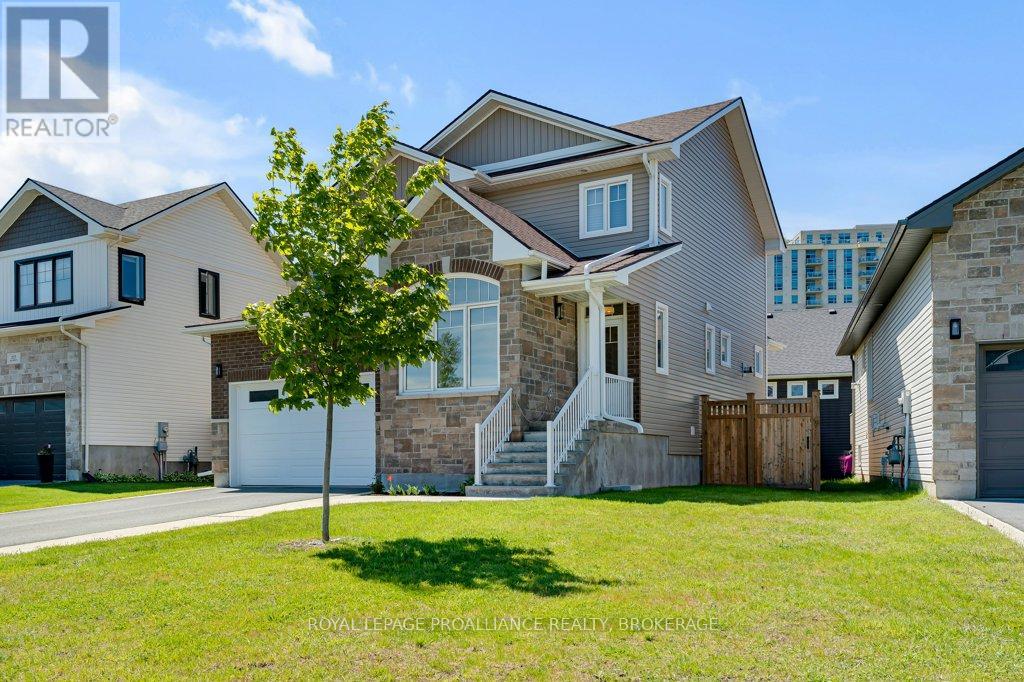 249 Mill Pond Place, Kingston, Ontario  K7M 0C9 - Photo 2 - X13208962