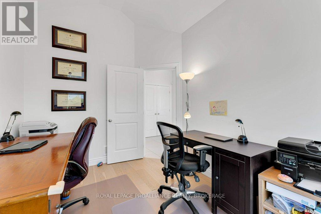 249 Mill Pond Place, Kingston, Ontario  K7M 0C9 - Photo 7 - X13208962