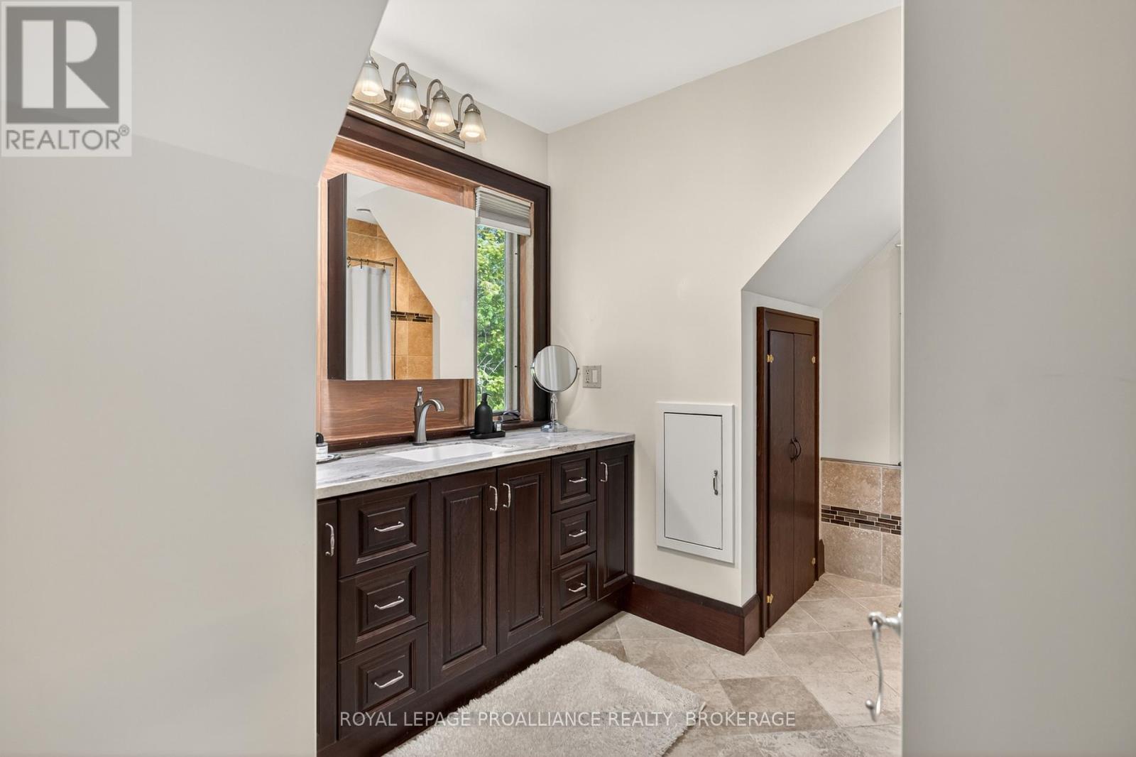 204 Collingwood Street, Kingston, Ontario K7L 3X8 - Photo 18 - X13208980
