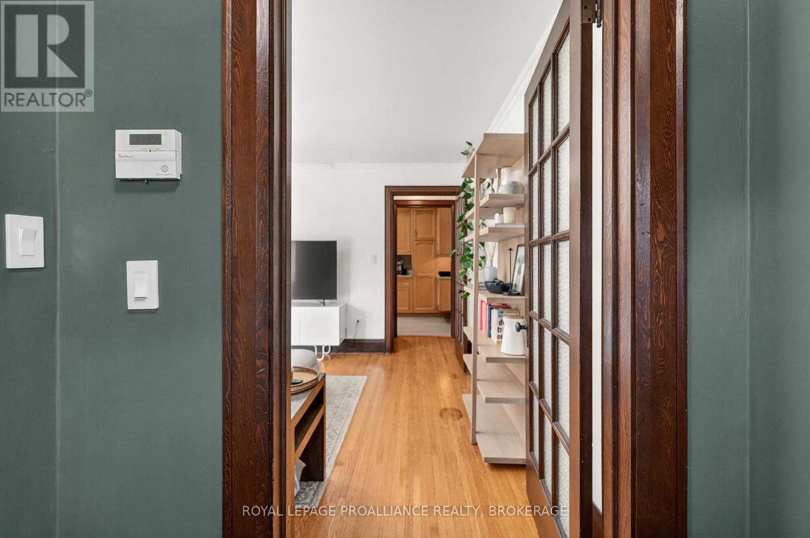 204 Collingwood Street, Kingston, Ontario K7L 3X8 - Photo 4 - X13208980