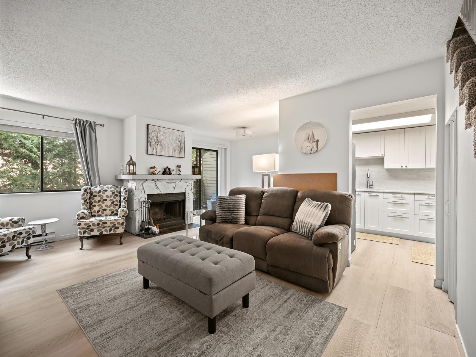 202 7095 133B STREET, surrey, British Columbia