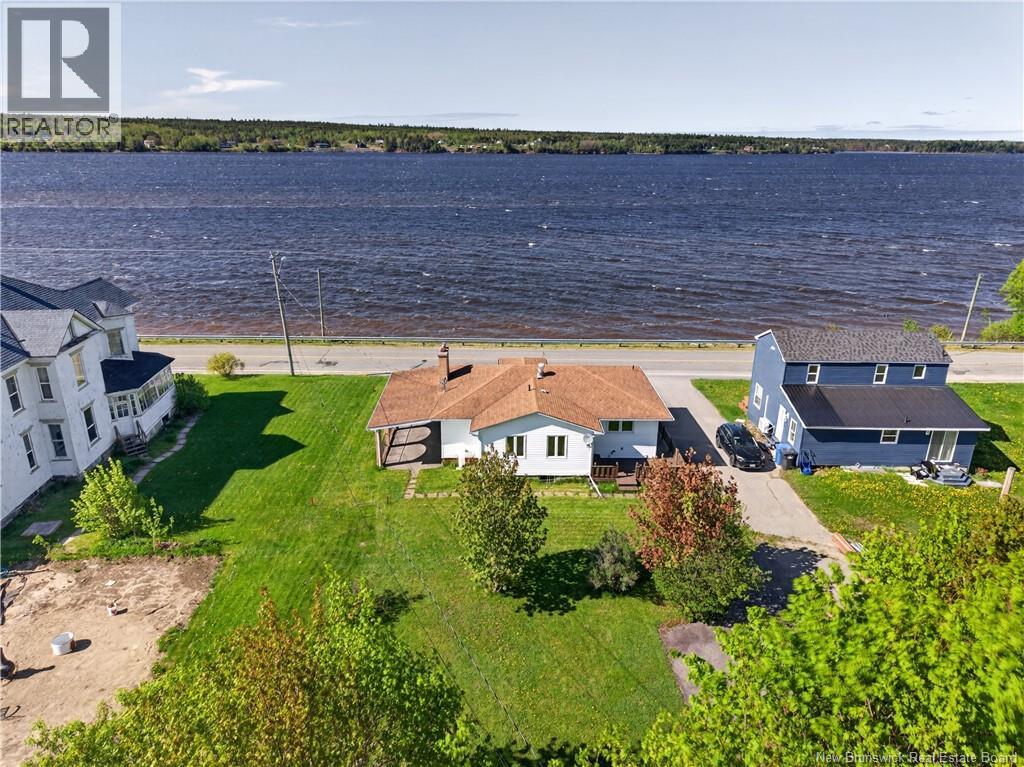 4436 Water Street, Miramichi, New Brunswick  E2S 1B3 - Photo 2 - NB140379