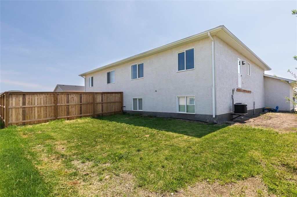 9 Acorn Avenue, Steinbach, Manitoba  R5G 2T6 - Photo 21 - 202611968