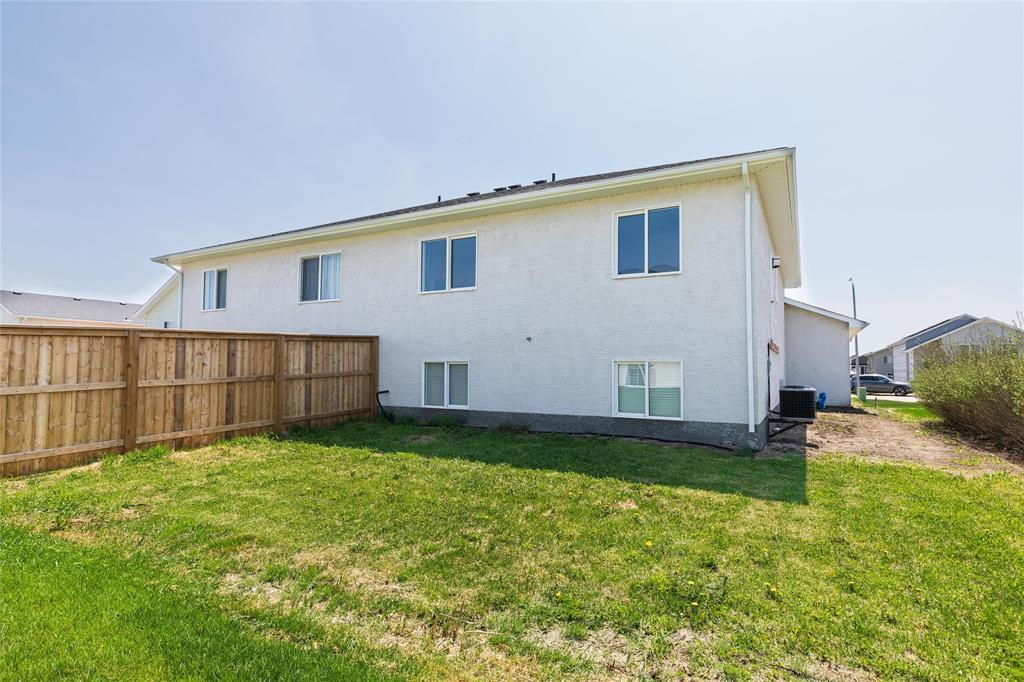 9 Acorn Avenue, Steinbach, Manitoba  R5G 2T6 - Photo 22 - 202611968