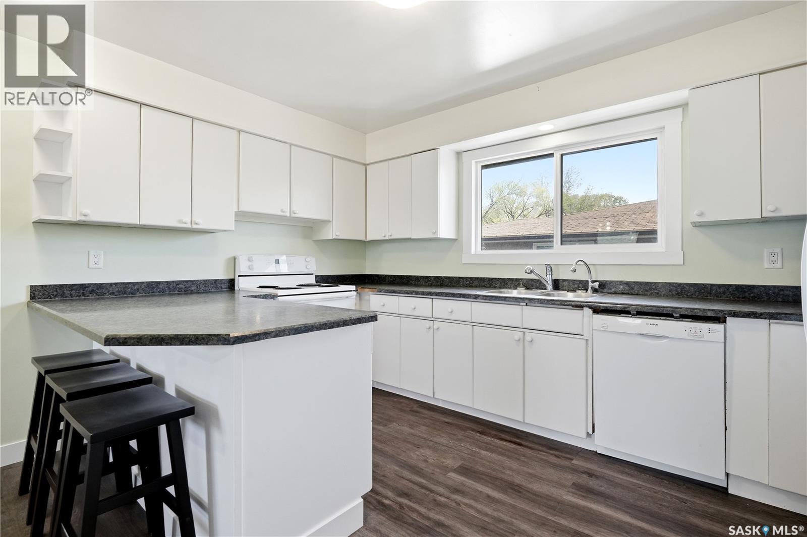 1360 Lacon Street, Regina, Saskatchewan  S4N 1Y9 - Photo 13 - SK037367
