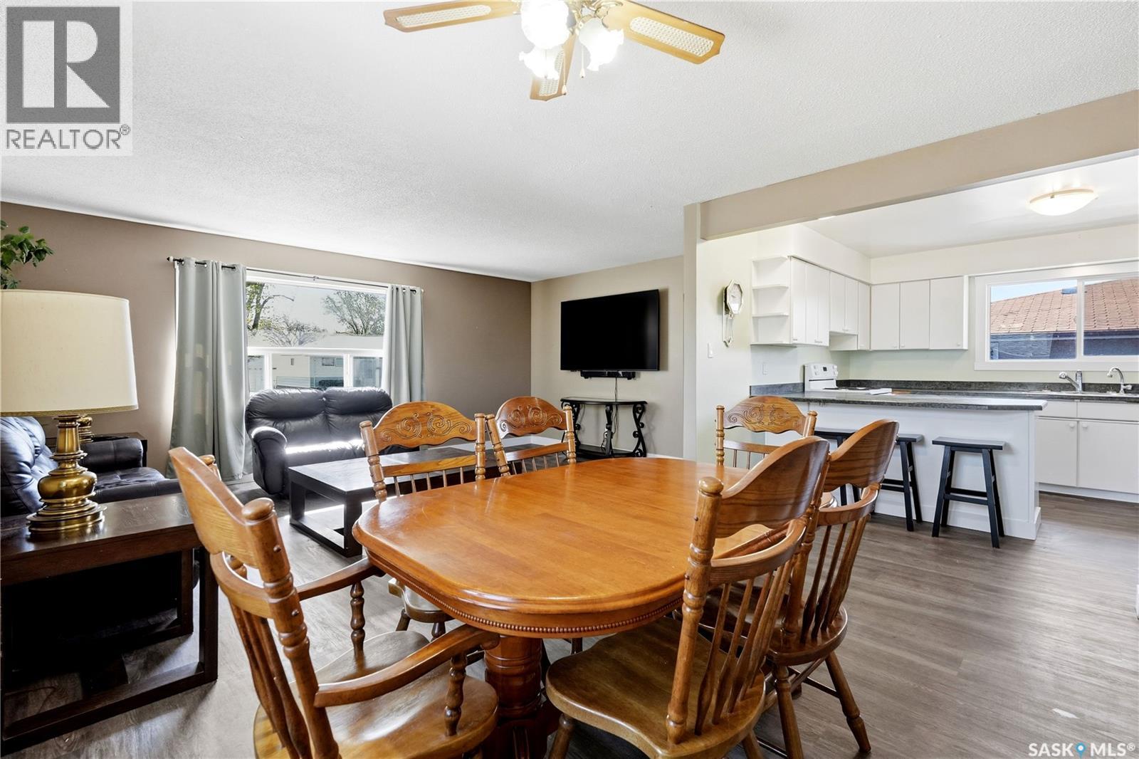 1360 Lacon Street, Regina, Saskatchewan  S4N 1Y9 - Photo 9 - SK037367