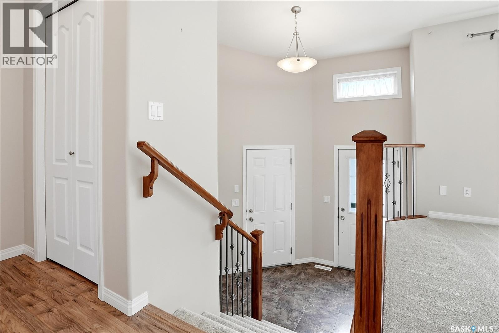 1134 Rempel Place, Saskatoon, Saskatchewan  S7T 0M2 - Photo 4 - SK037294