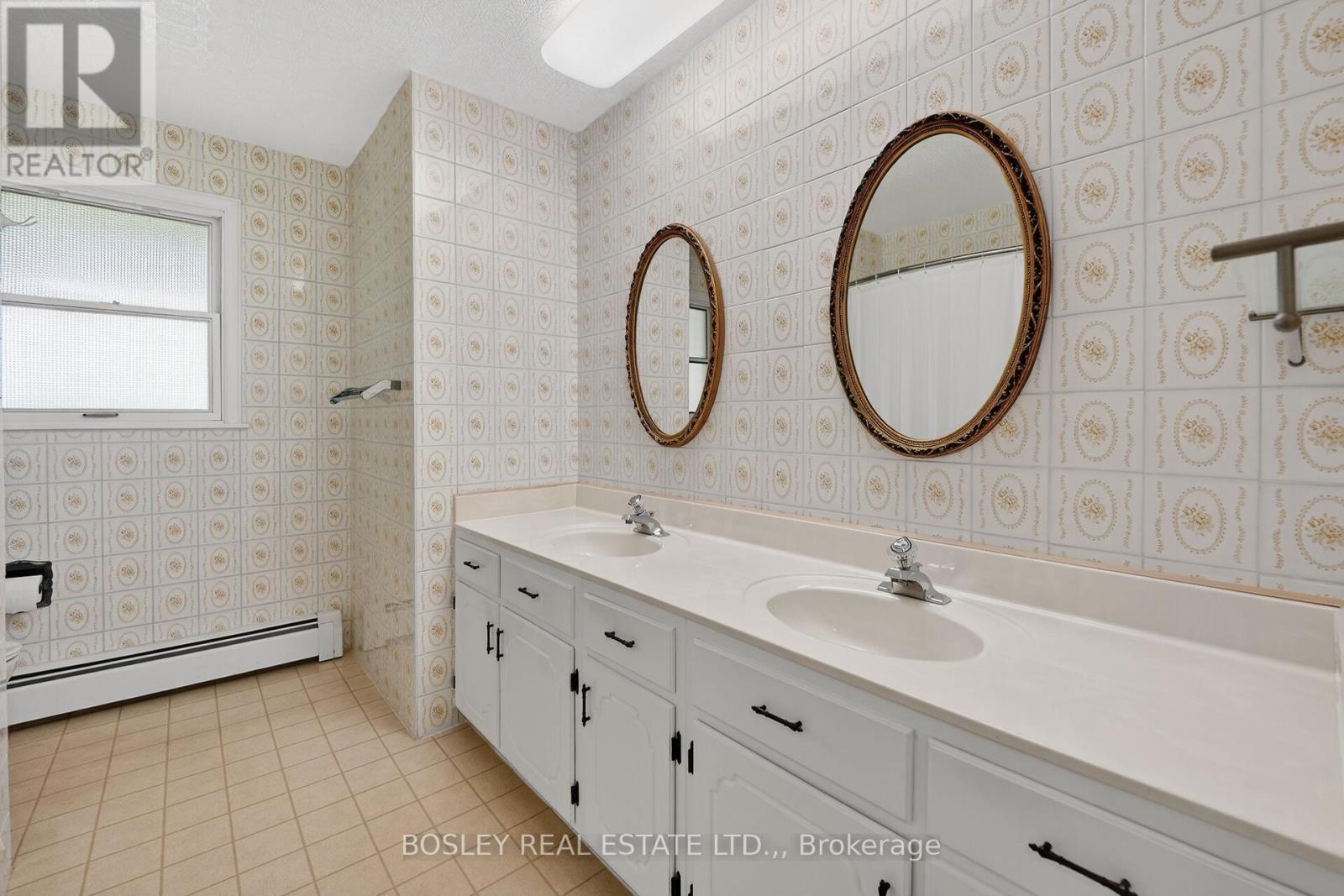 12 Sheppard Crescent, Niagara-On-The-Lake, Ontario  L0S 1J0 - Photo 18 - X13206738