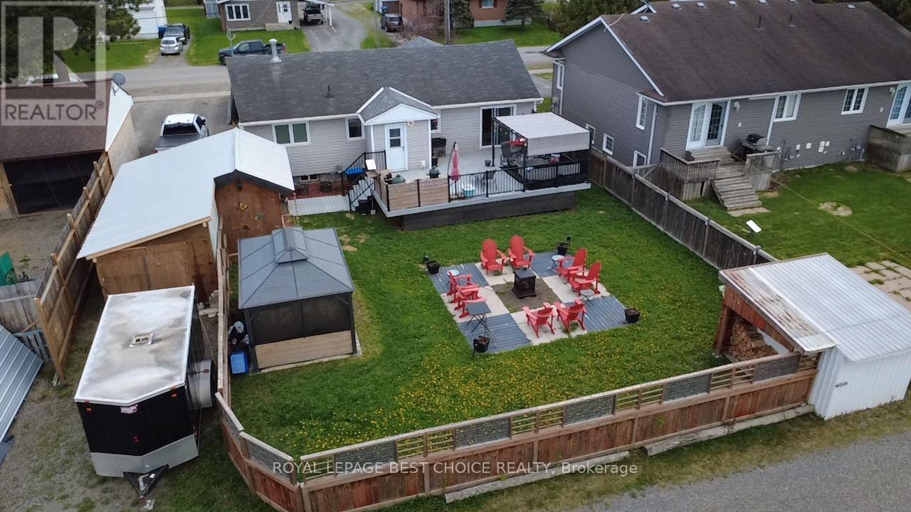 27 6th Avenue, Englehart, Ontario  P0J 1H0 - Photo 5 - T13209442