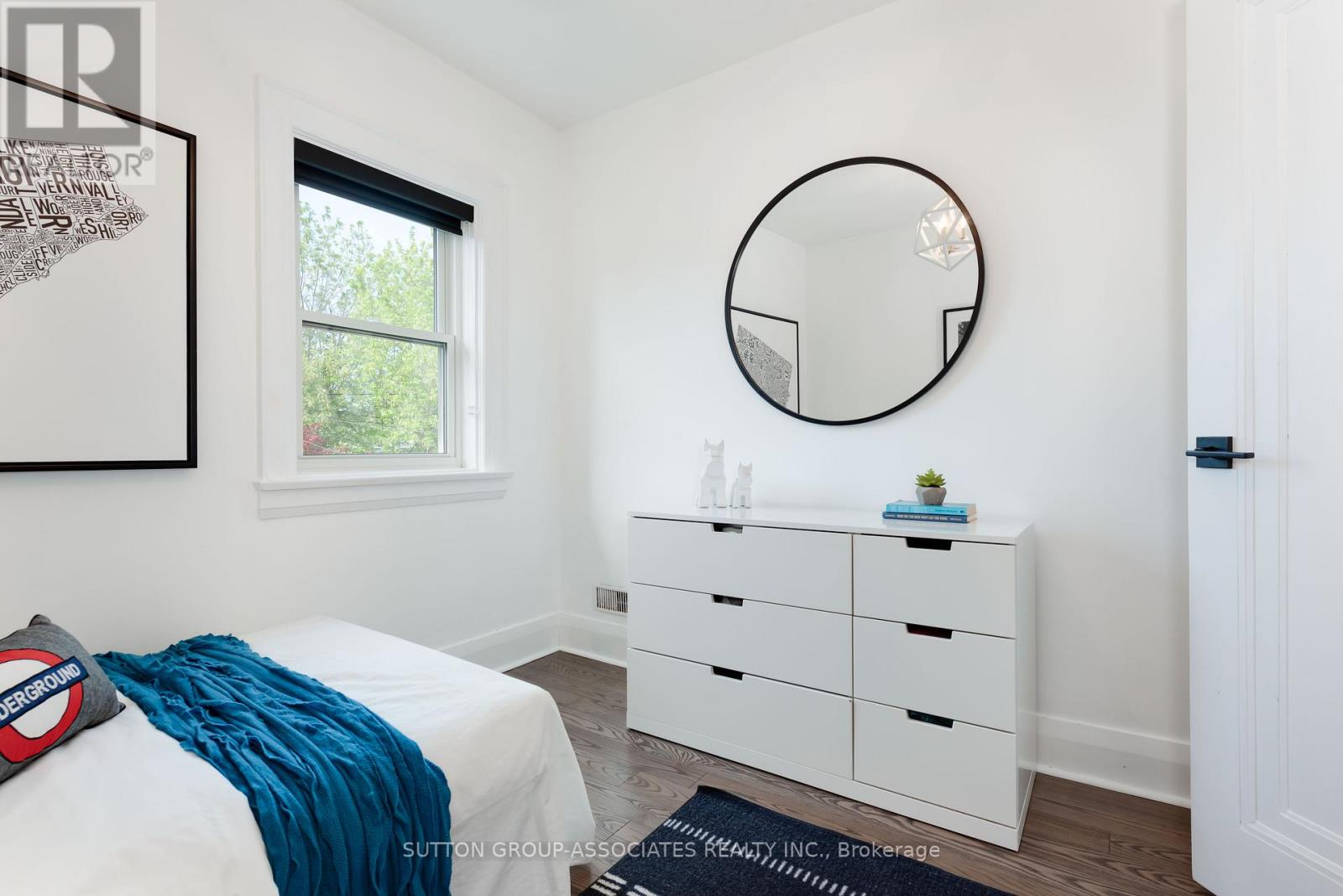 8 Dundurn Crescent, Toronto, Ontario  M6C 1H5 - Photo 23 - C13208888