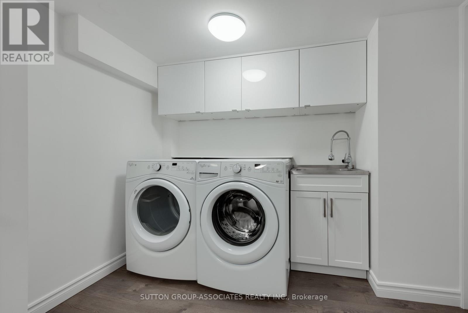 8 Dundurn Crescent, Toronto, Ontario  M6C 1H5 - Photo 40 - C13208888