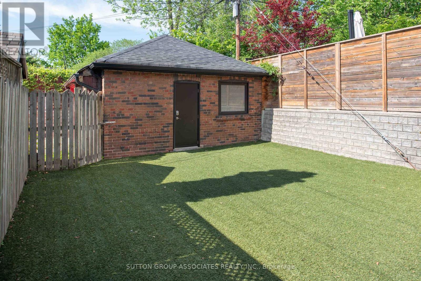 8 Dundurn Crescent, Toronto, Ontario  M6C 1H5 - Photo 42 - C13208888