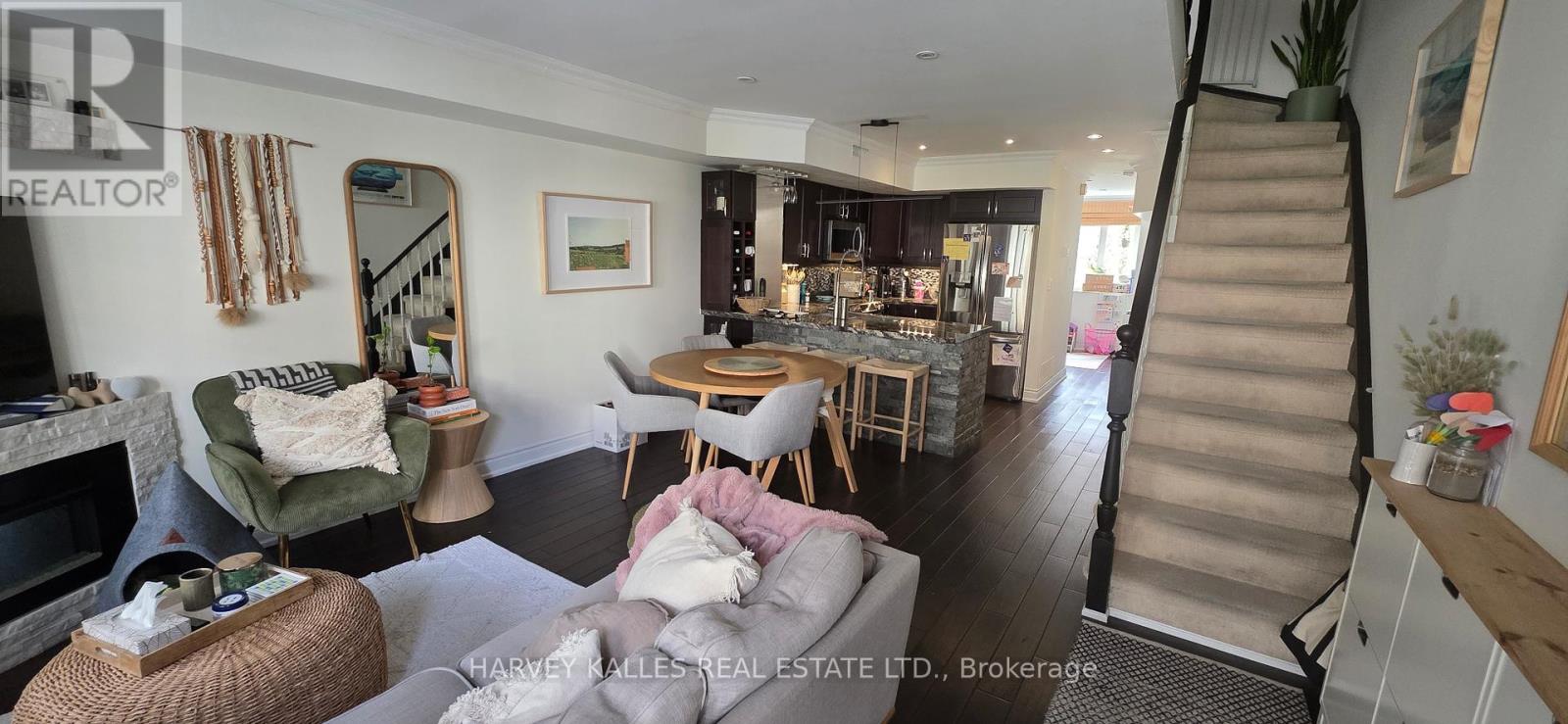 68 - 208 NIAGARA STREET, Toronto, Ontario