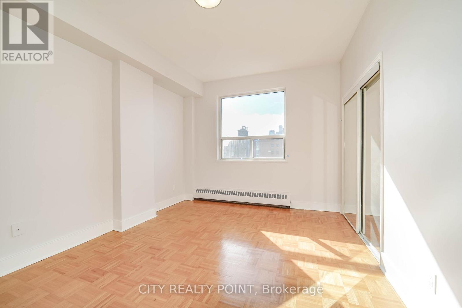 802 - 490 Eglinton Avenue E, Toronto, Ontario  M4P 1M4 - Photo 10 - C13208920