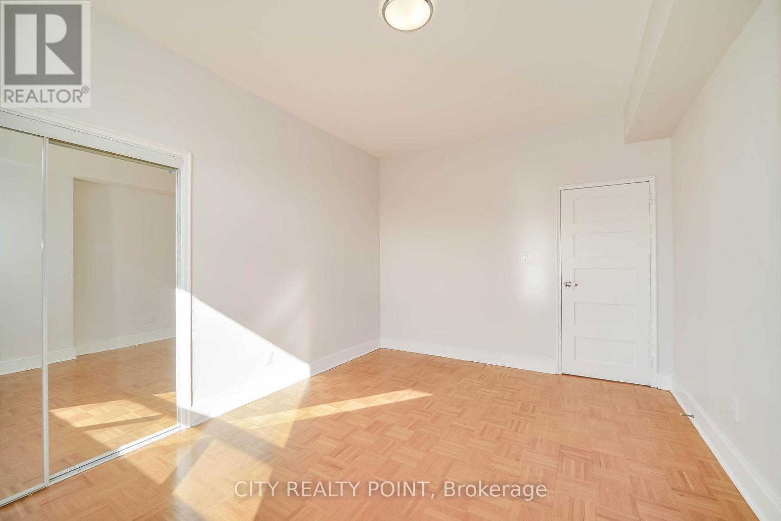 802 - 490 Eglinton Avenue E, Toronto, Ontario  M4P 1M4 - Photo 11 - C13208920