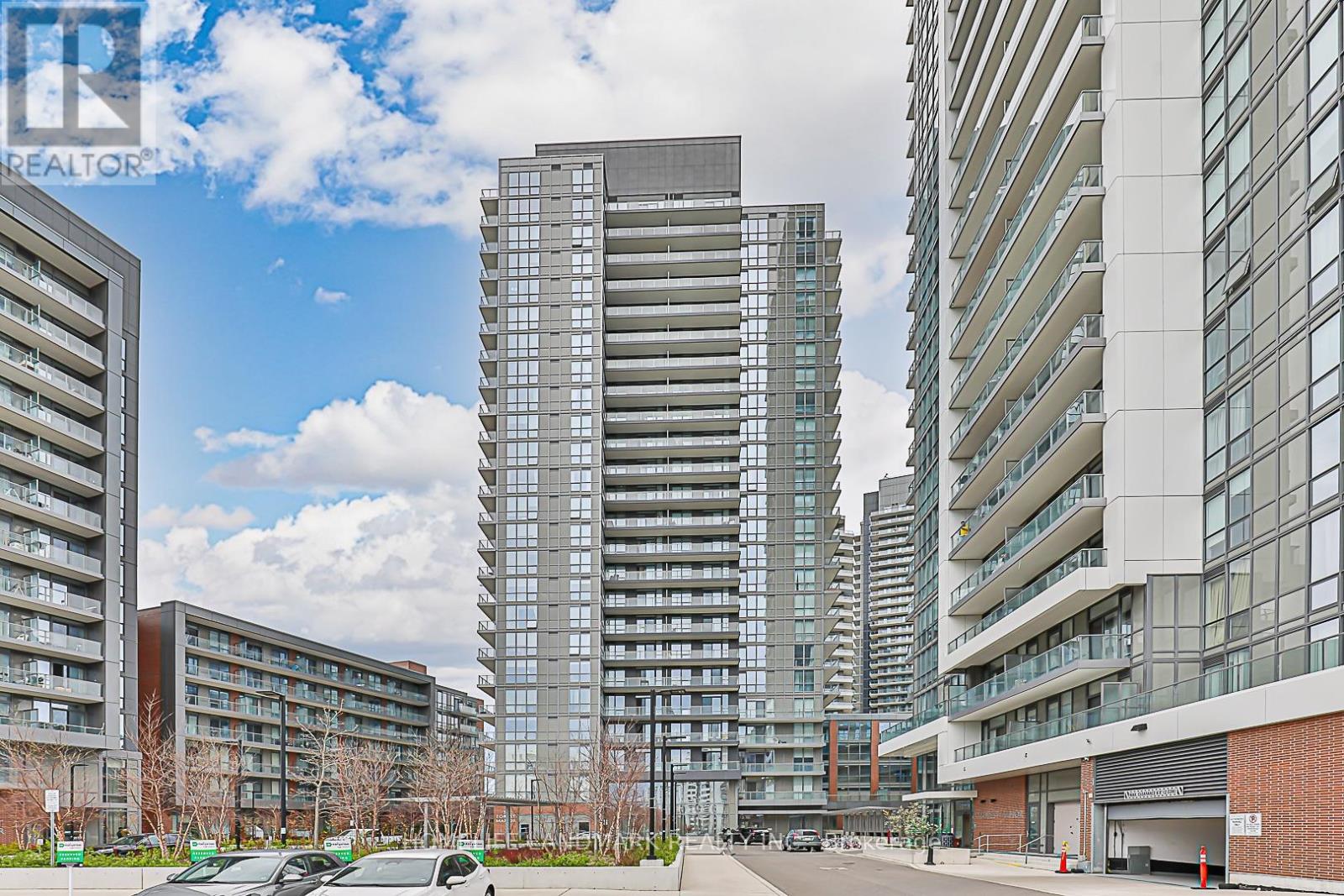 901 - 38 FOREST MANOR ROAD, Toronto, Ontario