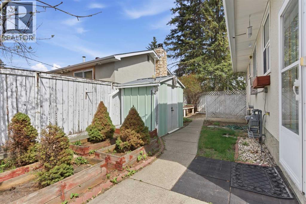 6215 Thorncliffe Drive NW, Calgary, Alberta T2K 3A6 - Photo 34 - A2308292
