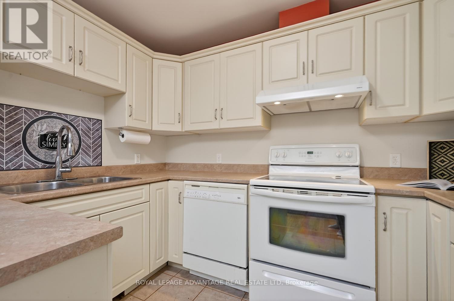 61 Van Horne Avenue, Smiths Falls, Ontario  K7A 5L2 - Photo 11 - X13209224