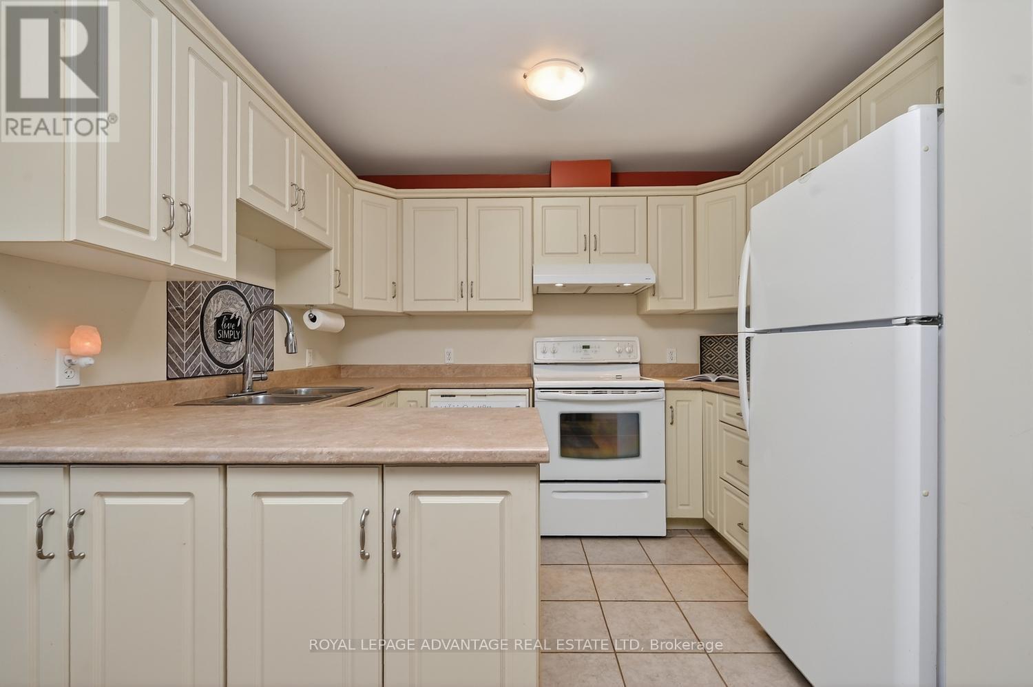 61 Van Horne Avenue, Smiths Falls, Ontario  K7A 5L2 - Photo 9 - X13209224
