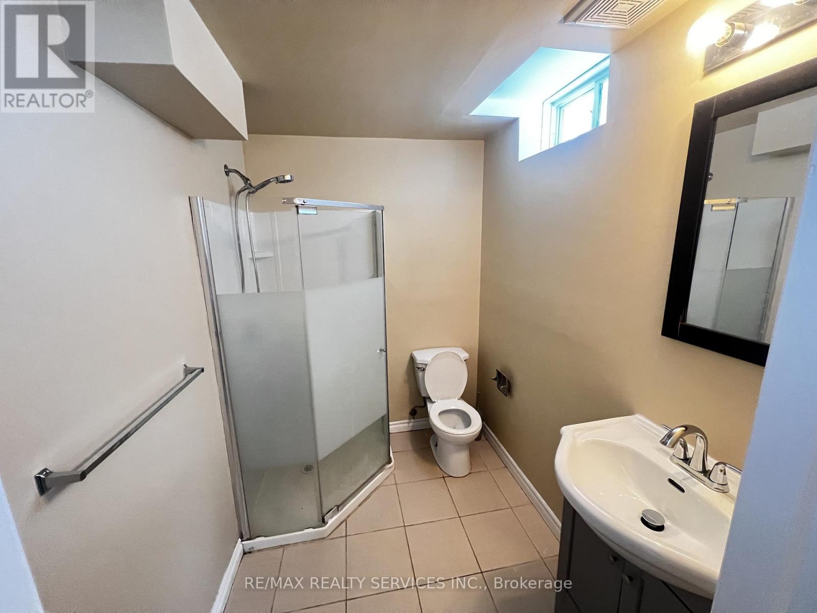 Basement - 7 Glengowan Street, Whitby, Ontario  L1R 0K8 - Photo 18 - E13208988