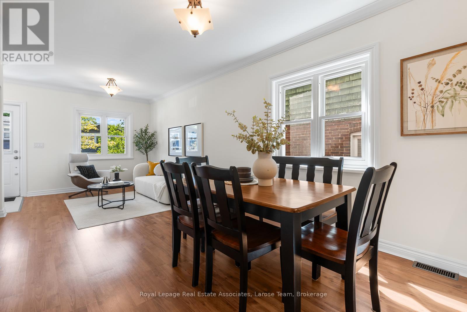 36 Firstbrooke Road, Toronto, Ontario  M4E 2L1 - Photo 8 - E13209006