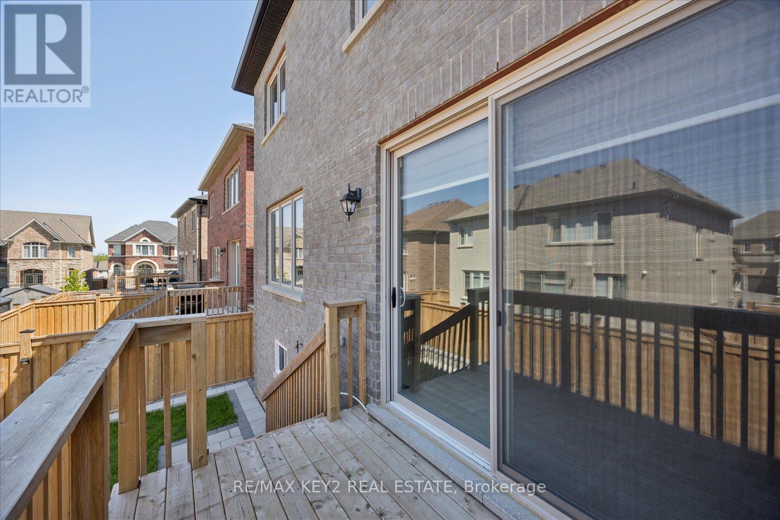 2484 Florentine Place, Pickering, Ontario  L1X 0H2 - Photo 37 - E13209018