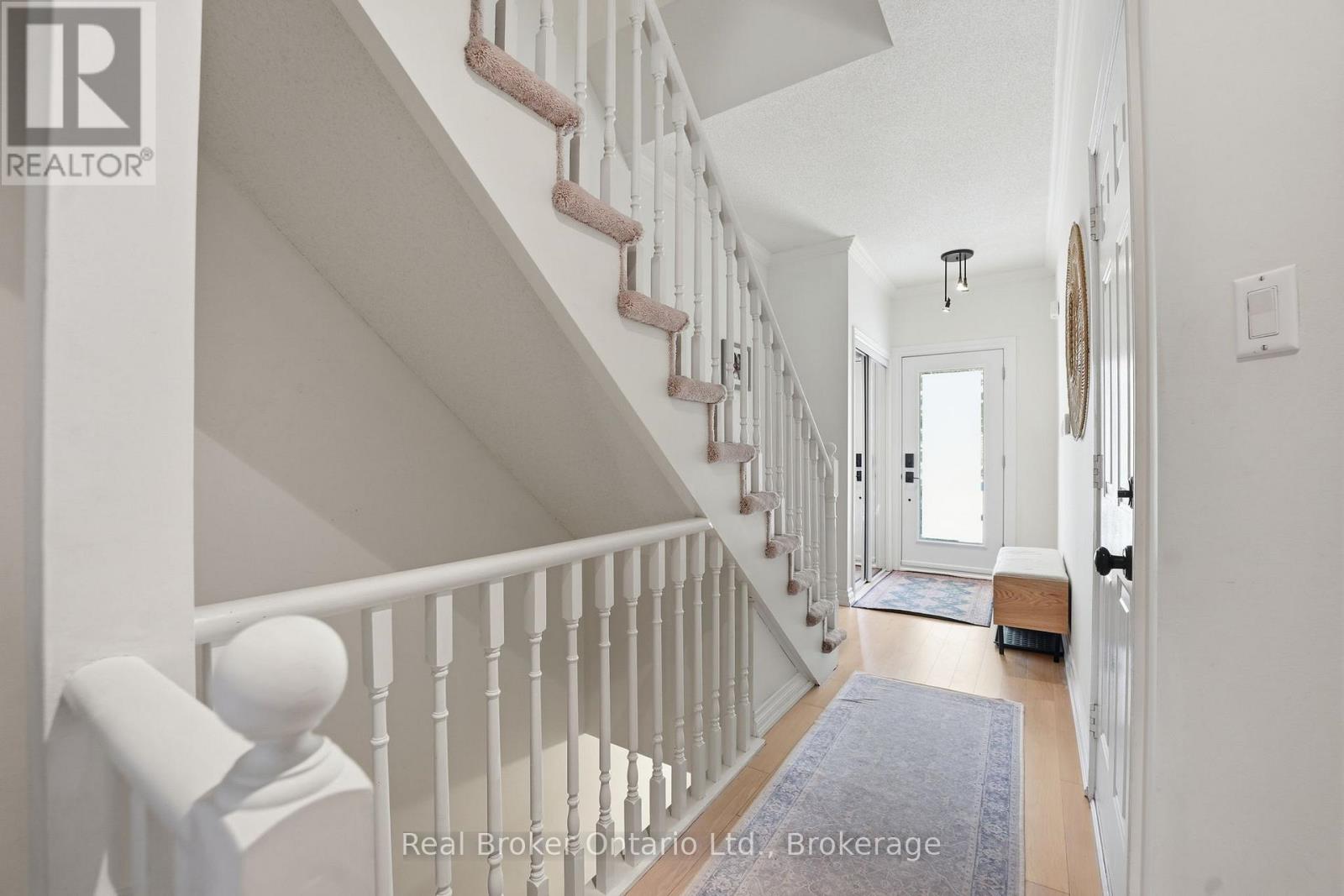 165 Margaret Drive, Oakville, Ontario  L6K 2W2 - Photo 17 - W13209200