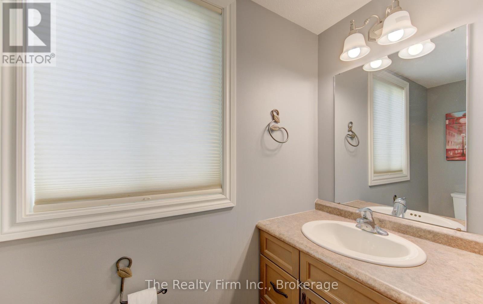 475 Albert Avenue N, North Perth, Ontario  N4W 1V2 - Photo 5 - X13209082