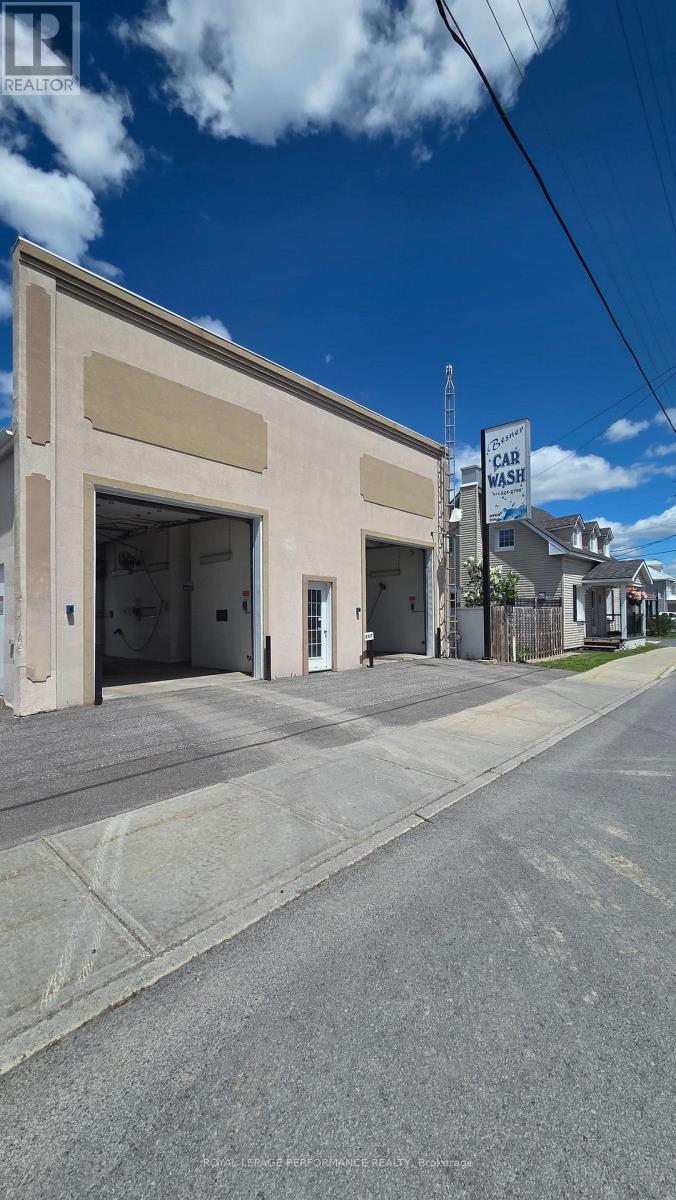 206 St Philippe Street, Alfred And Plantagenet, Ontario  K0B 1A0 - Photo 2 - X13209148