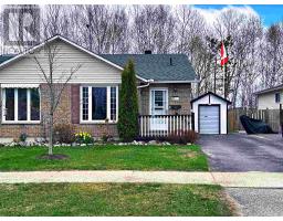 5 McLaren CRES, Elliot Lake, Ontario