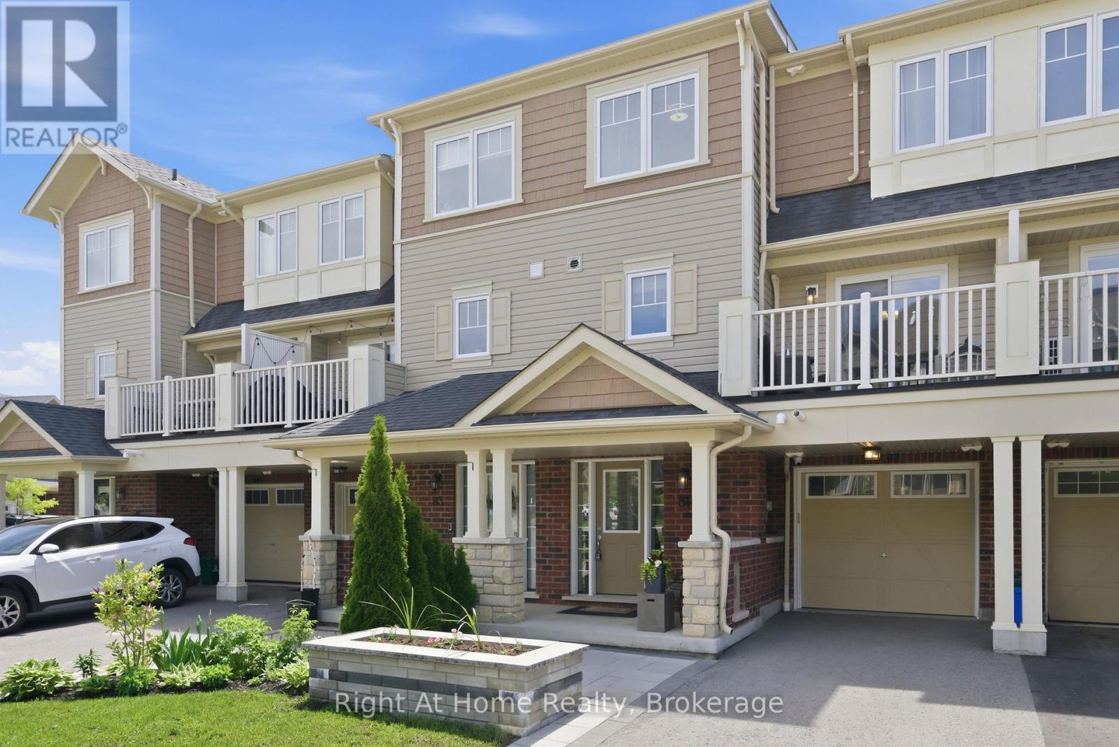 81 Far North Court, Oshawa, Ontario  L1L 0J5 - Photo 2 - E13209386