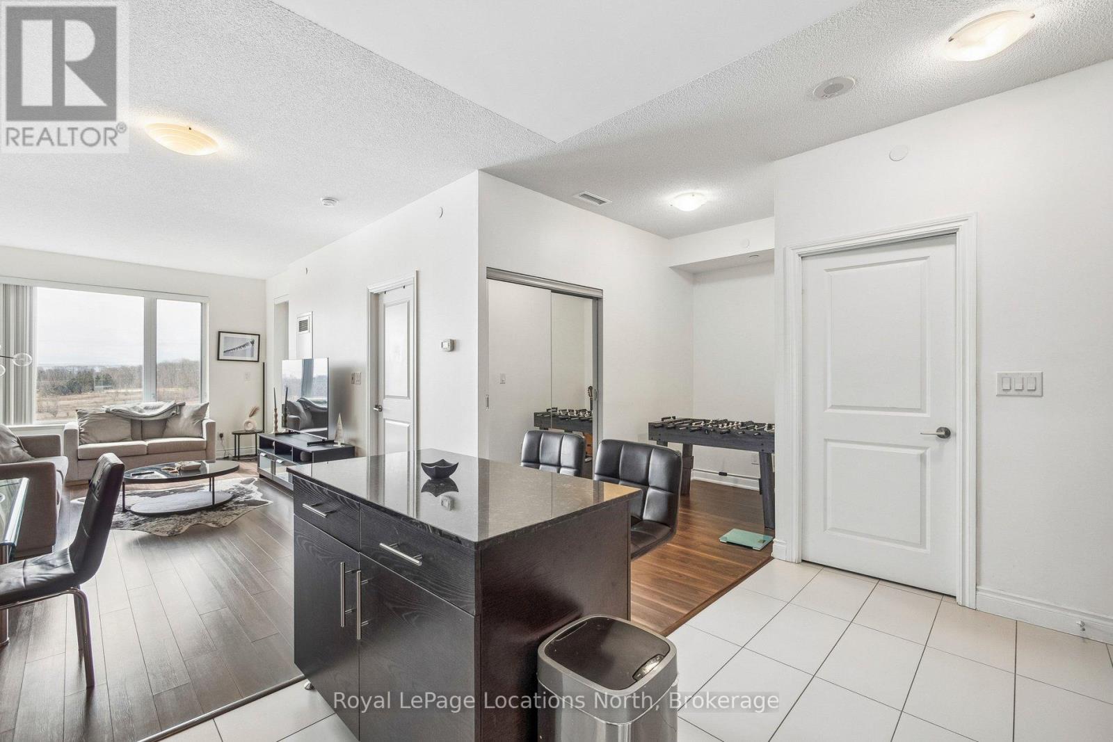 810 - 277 South Park Road, Markham, Ontario  L3T 0B7 - Photo 11 - N13209056