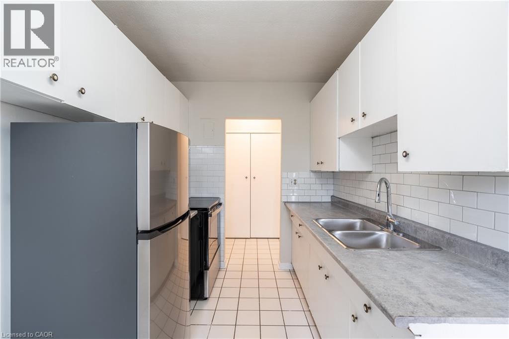 2433 First Street Unit# 9, Burlington, Ontario  L7R 1C7 - Photo 12 - 40834470