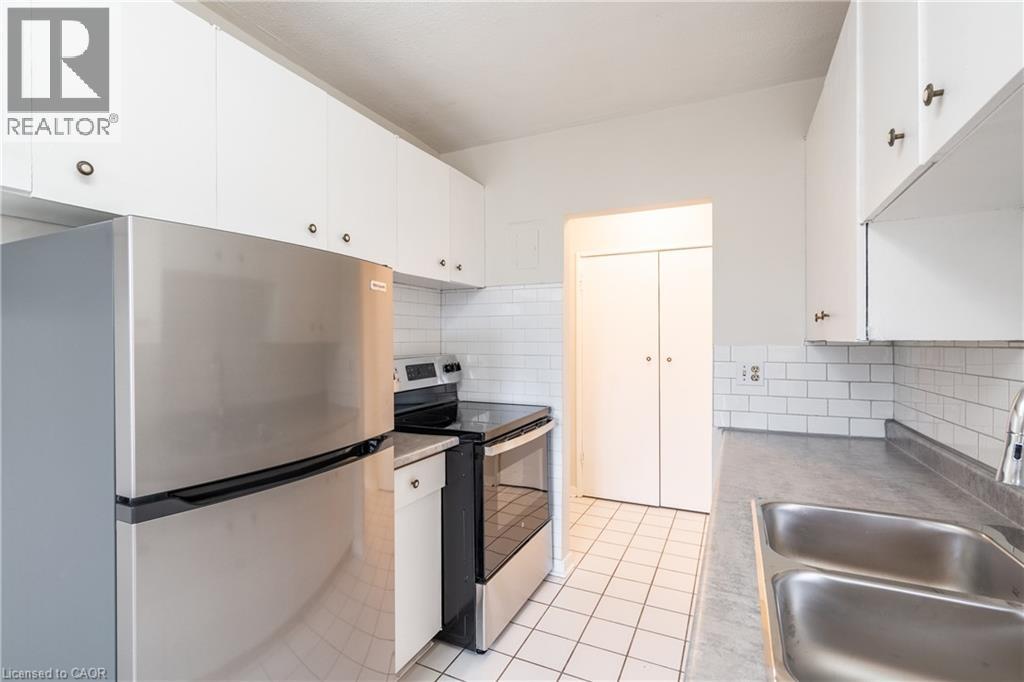 2433 First Street Unit# 9, Burlington, Ontario  L7R 1C7 - Photo 14 - 40834470