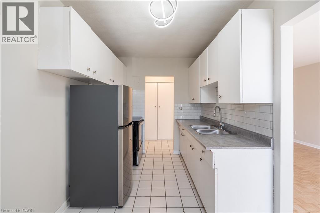 2433 First Street Unit# 9, Burlington, Ontario  L7R 1C7 - Photo 16 - 40834470