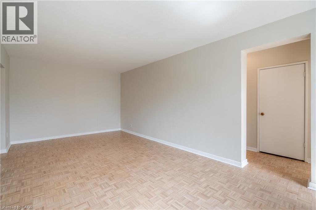 2433 First Street Unit# 9, Burlington, Ontario  L7R 1C7 - Photo 21 - 40834470
