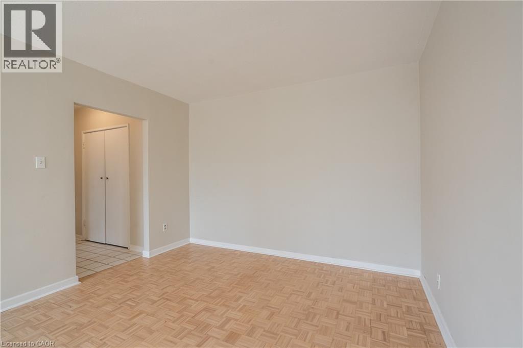 2433 First Street Unit# 9, Burlington, Ontario  L7R 1C7 - Photo 23 - 40834470