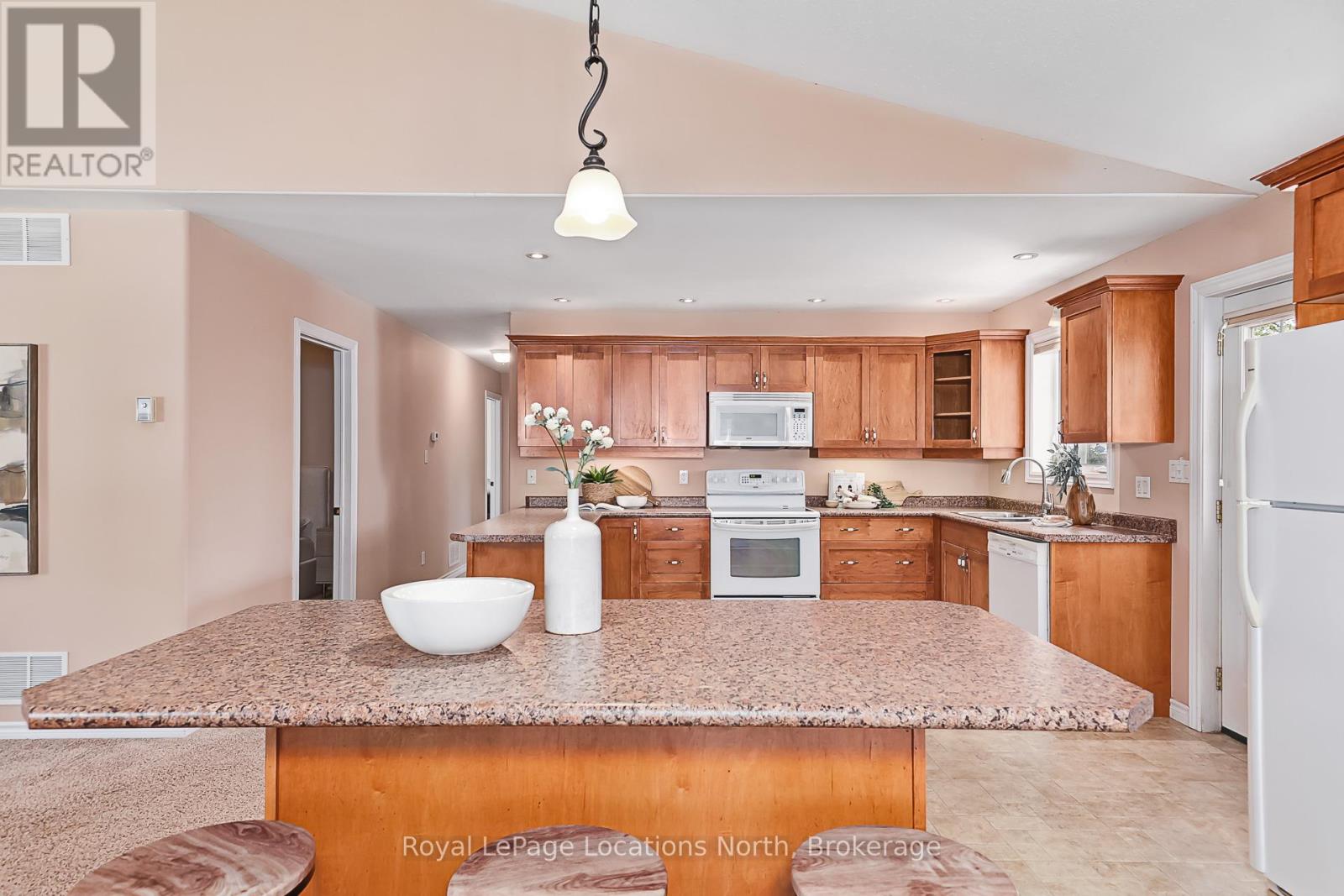 1857 Shore Lane, Wasaga Beach, Ontario  L9Z 1V2 - Photo 25 - S13209374