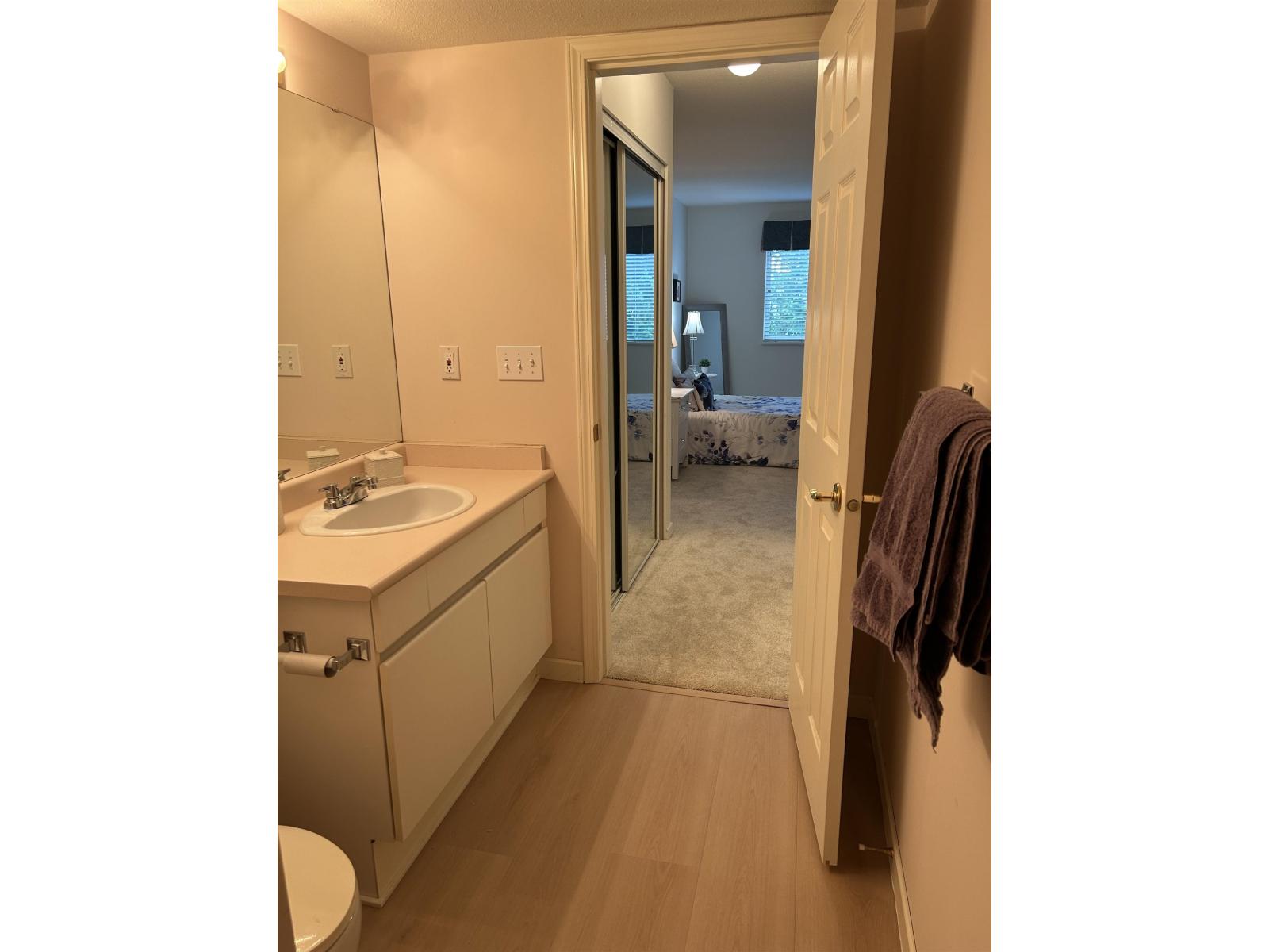 204 1533 Best Street, White Rock, British Columbia  V4B 4E9 - Photo 17 - R3118447