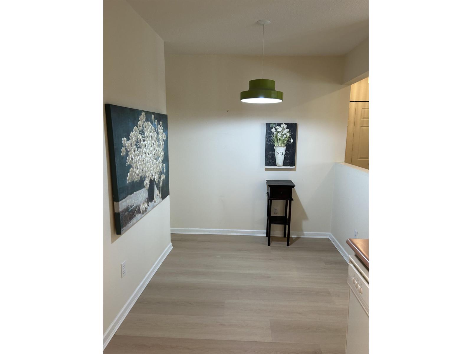 204 1533 Best Street, White Rock, British Columbia  V4B 4E9 - Photo 11 - R3118447