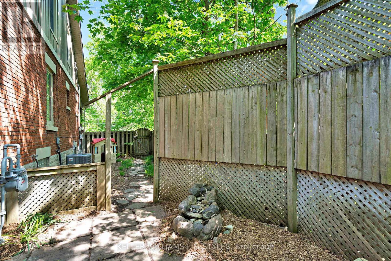 49 Carfrae Street, London South, Ontario  N6C 1G1 - Photo 40 - X13209370