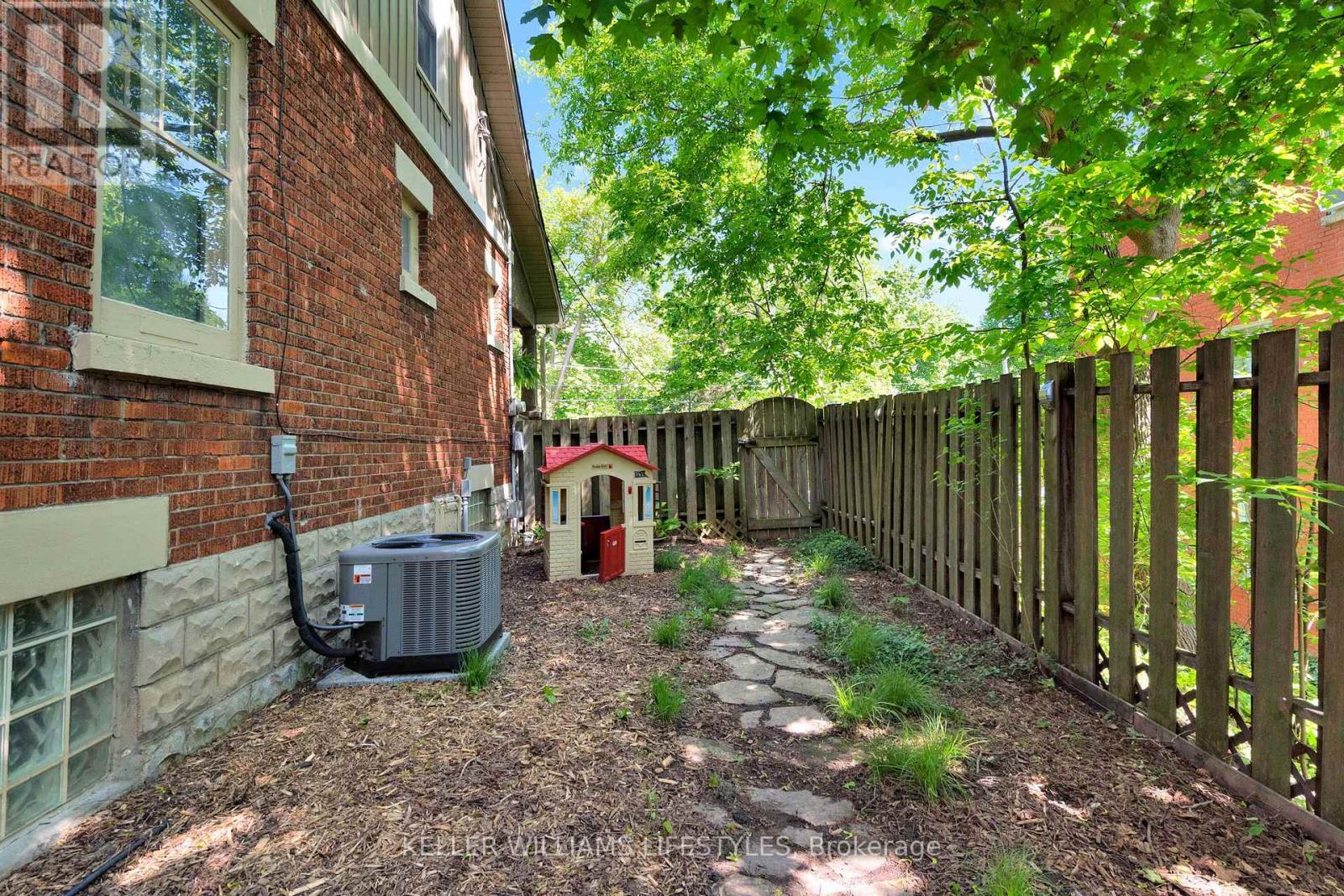 49 Carfrae Street, London South, Ontario  N6C 1G1 - Photo 41 - X13209370