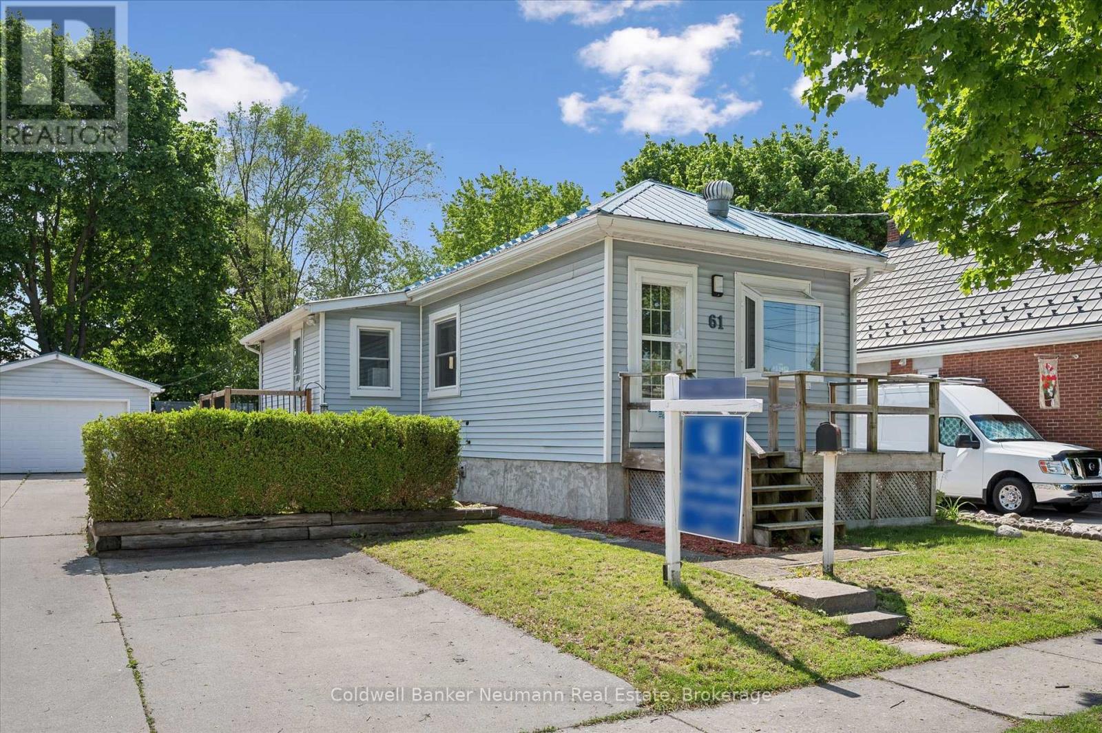 61 JOHNSTON STREET, Guelph, Ontario