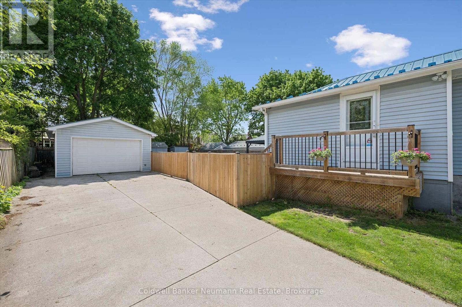61 Johnston Street, Guelph, Ontario  N1E 5T5 - Photo 3 - X13209392