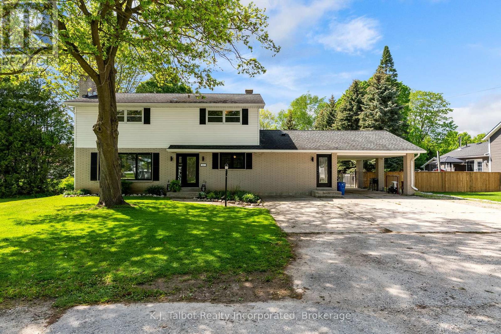 441 COOMBS STREET, North Huron, Ontario