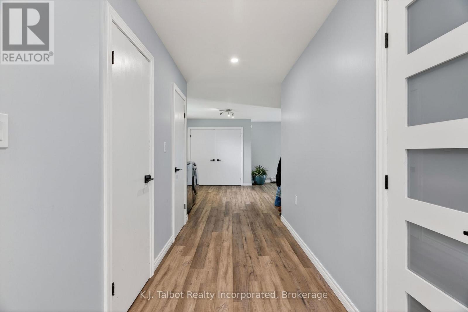 441 Coombs Street, North Huron, Ontario N0M 1H0 - Photo 13 - X13209414