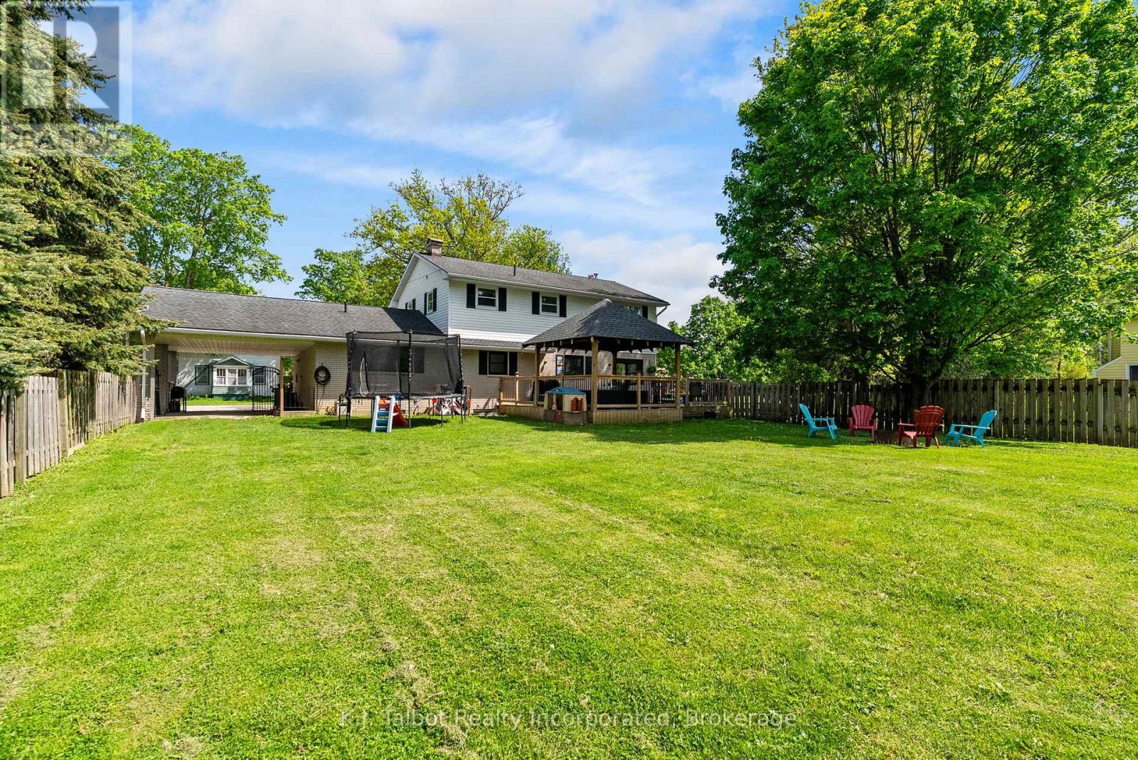441 Coombs Street, North Huron, Ontario N0M 1H0 - Photo 41 - X13209414