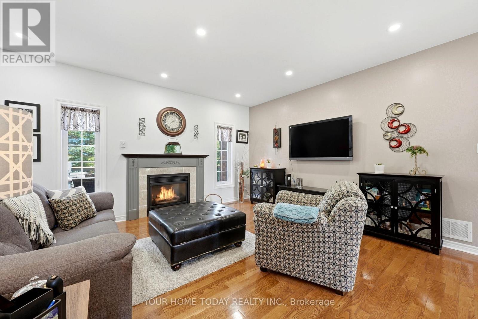 2 Trillium Terrace, Halton Hills, Ontario  L7J 2W8 - Photo 15 - W13208898