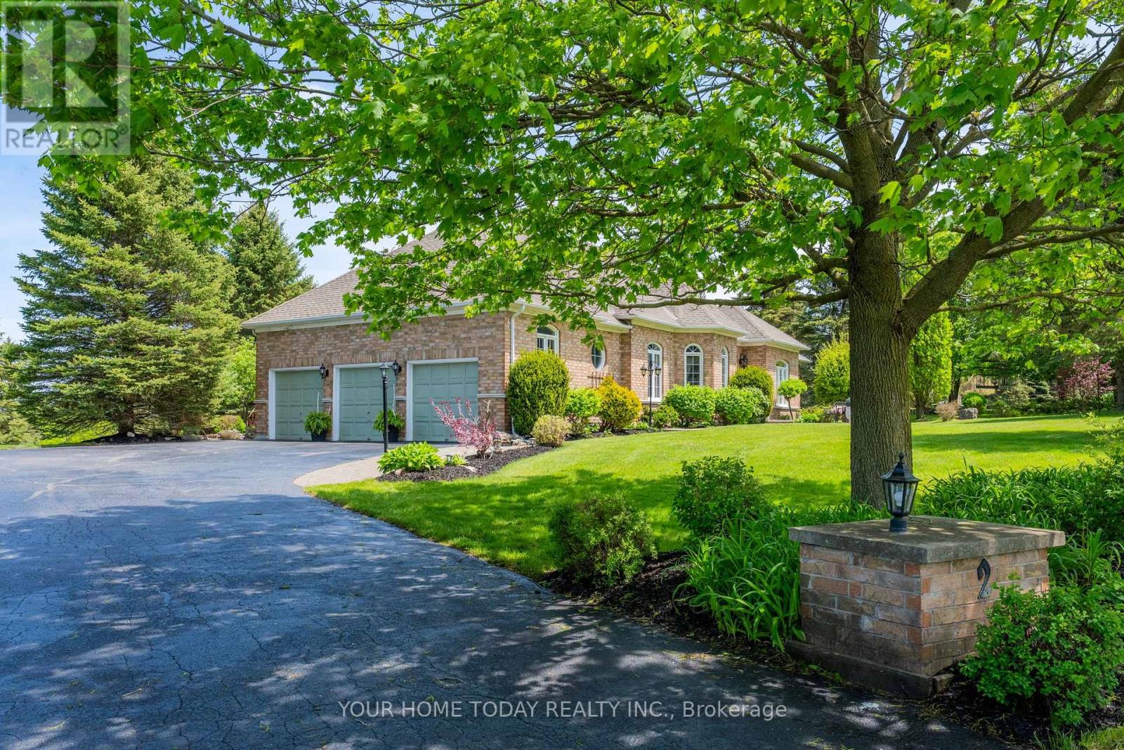 2 Trillium Terrace, Halton Hills, Ontario  L7J 2W8 - Photo 3 - W13208898
